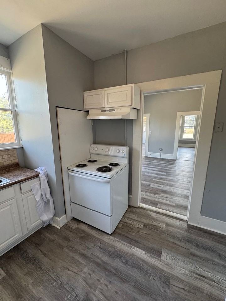 2301 Lasker Ave - Photo 4 of 9