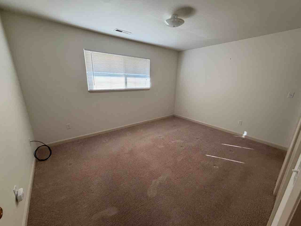 515 Nw Gilliam Ave - Photo 7 of 19