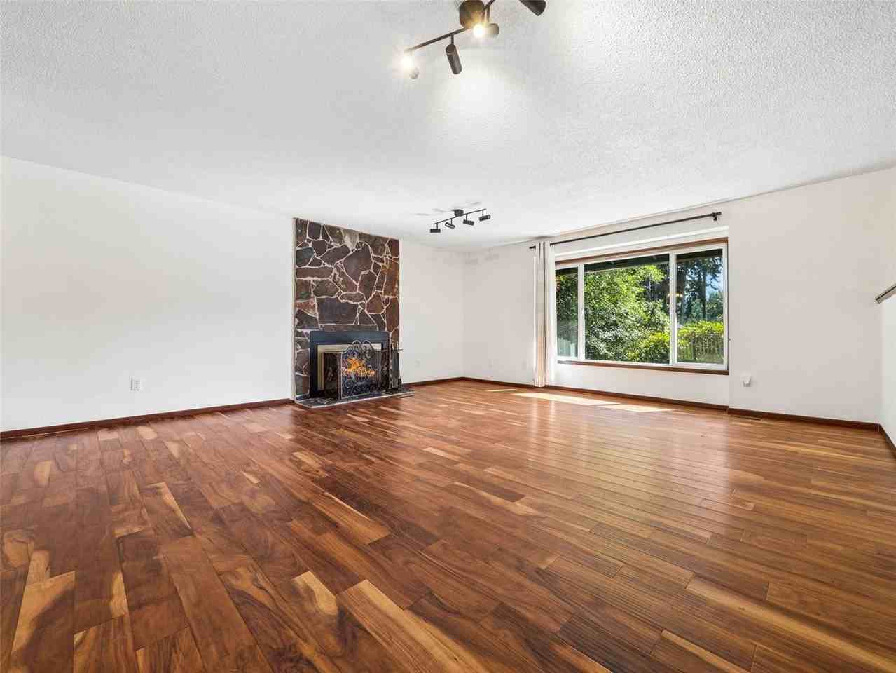 4109 60th Street Ct E - Photo 3 of 23