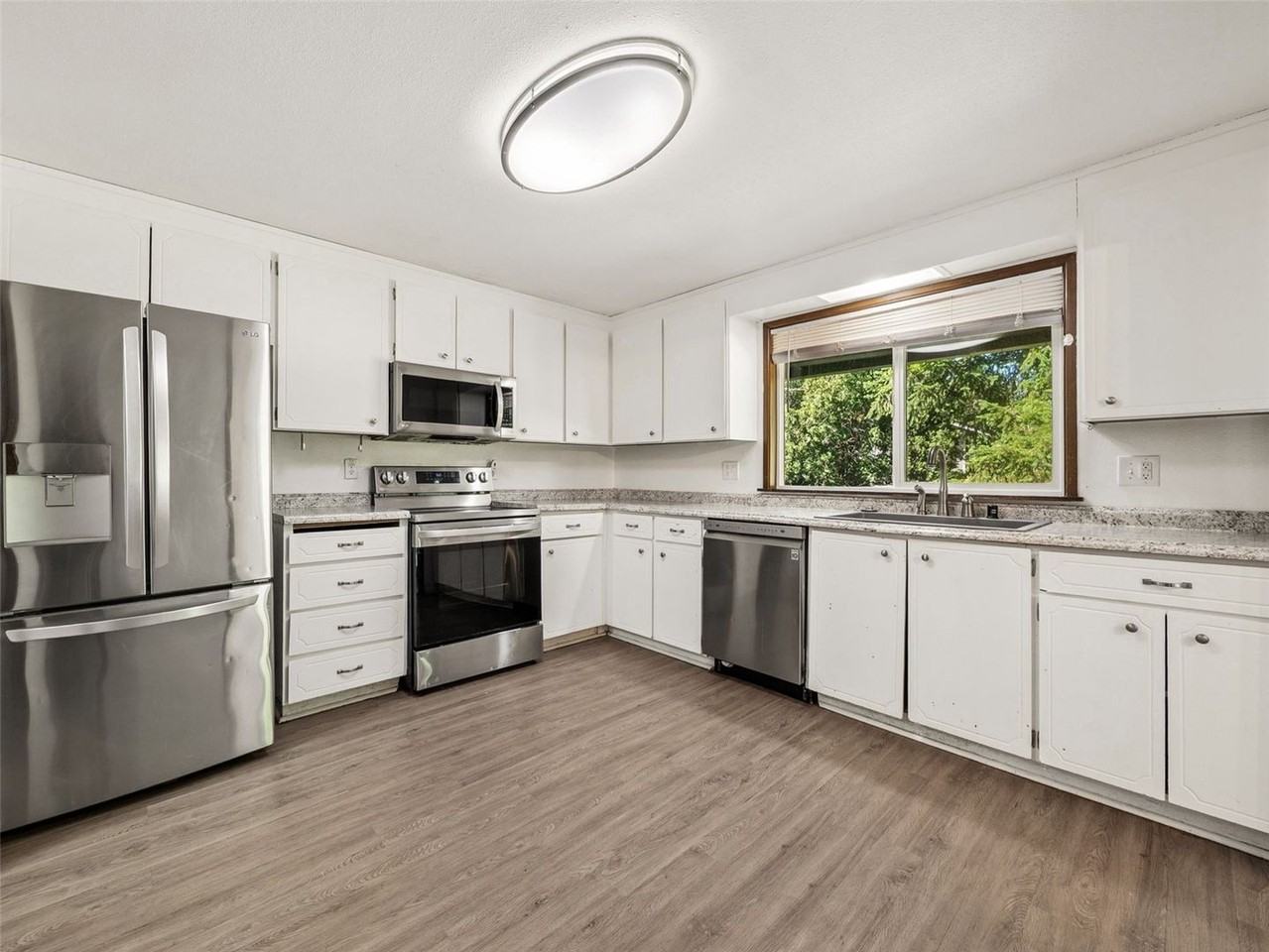 4109 60th Street Ct E - Photo 5 of 23