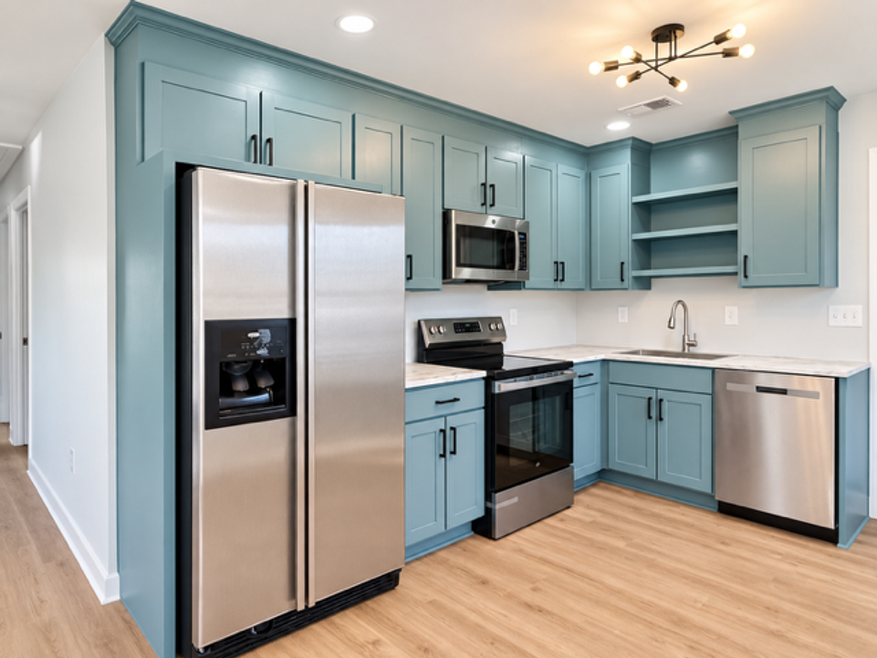 5454 Torgerson Ave - Photo 4 of 17