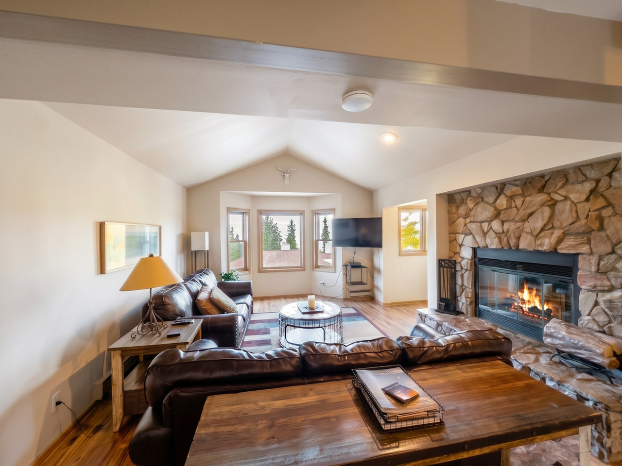 1120 Baldy Rd - Photo 2 of 22