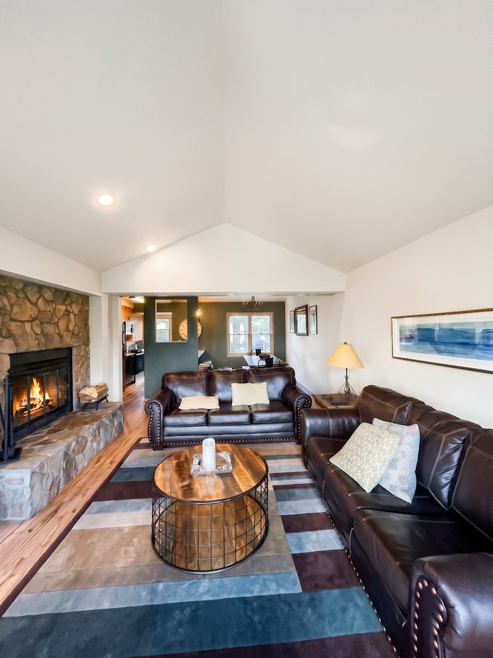 1120 Baldy Rd - Photo 3 of 22