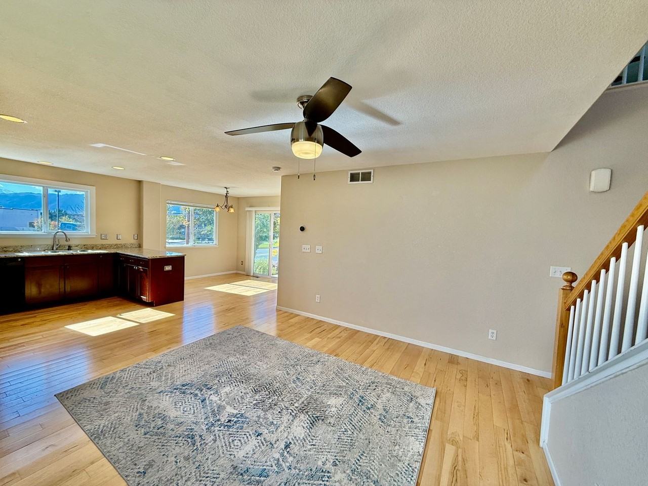 2123 Shady Aspen Dr - Photo 4 of 27
