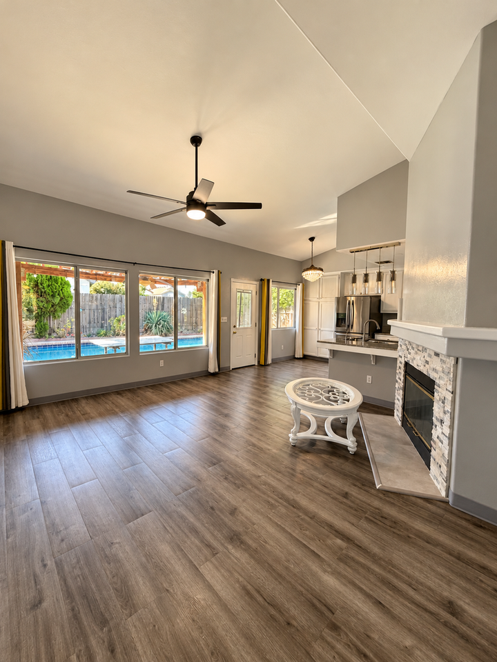 9821 Rancho Verde Dr - Photo 5 of 17