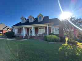 featured image of 1012 Carrie Ct Sw