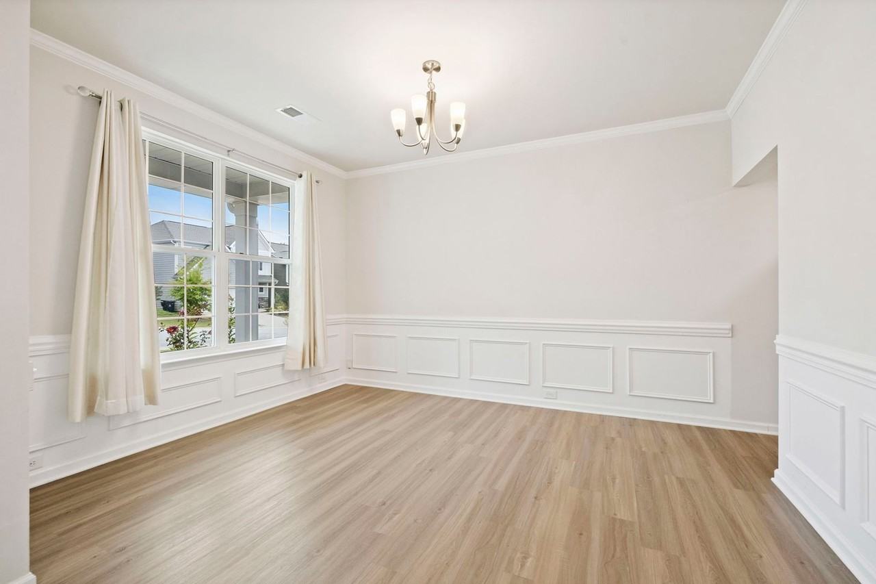 114 Magnolia St - Photo 6 of 40