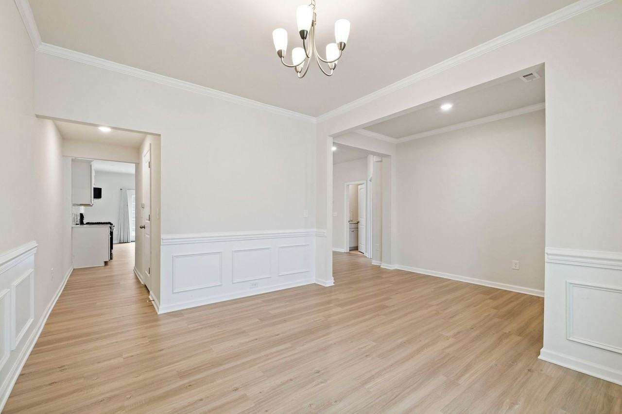 114 Magnolia St - Photo 7 of 40