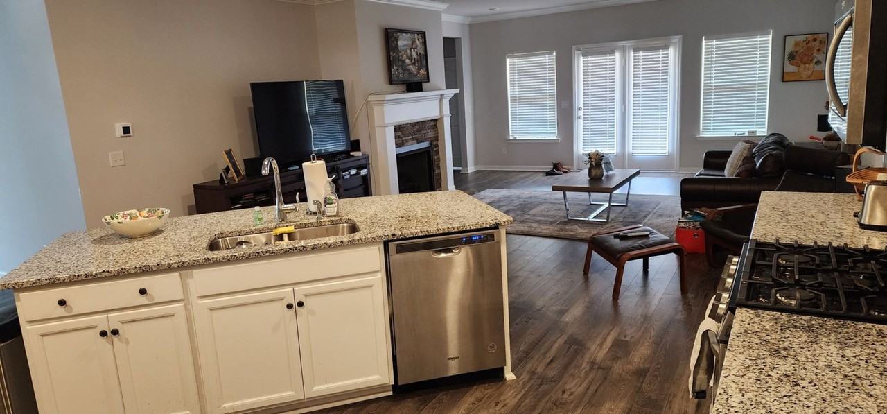 328 Jackson Point Cir - Photo 5 of 11