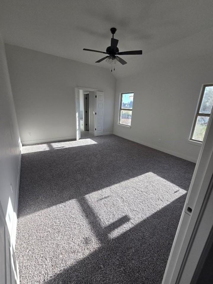 3025 3025 Rome Terrace - Photo 4 of 7