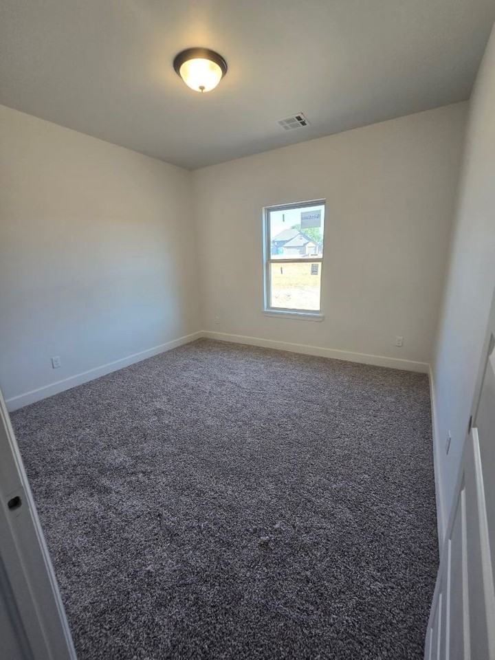 3025 3025 Rome Terrace - Photo 6 of 7