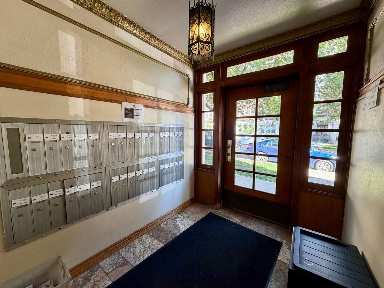 829 N Cass - Photo 3 of 3