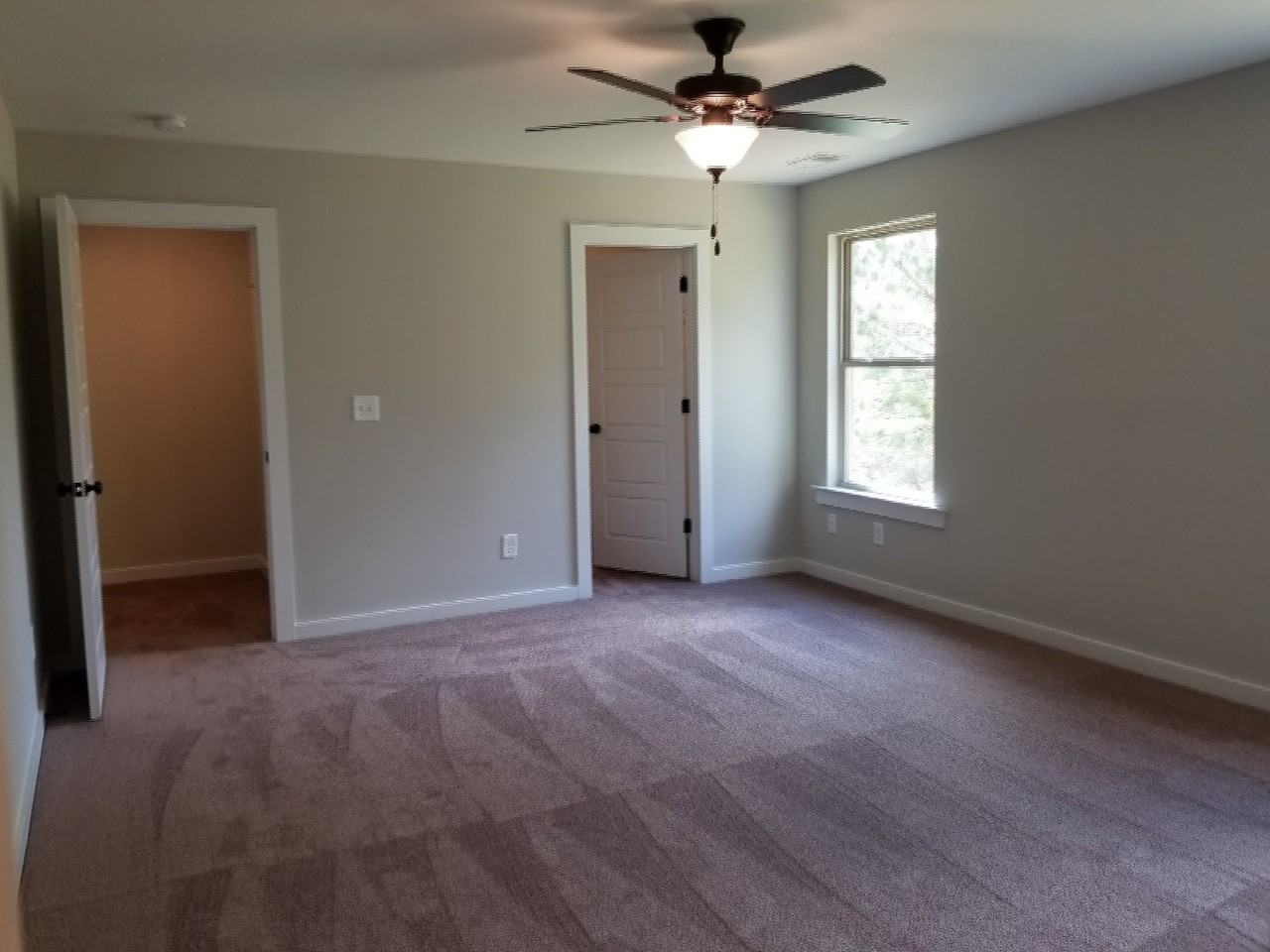 190 Elm Way - Photo 7 of 17