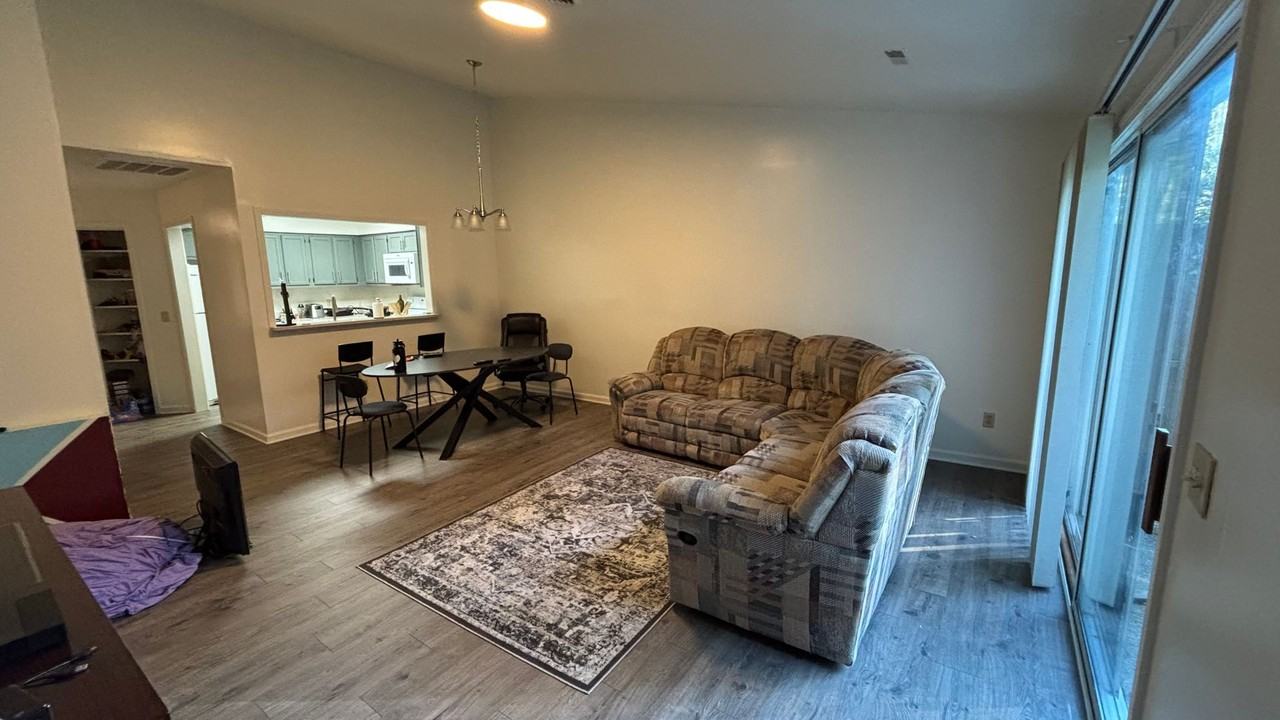 1013 Evergreen Way - Photo 3 of 22
