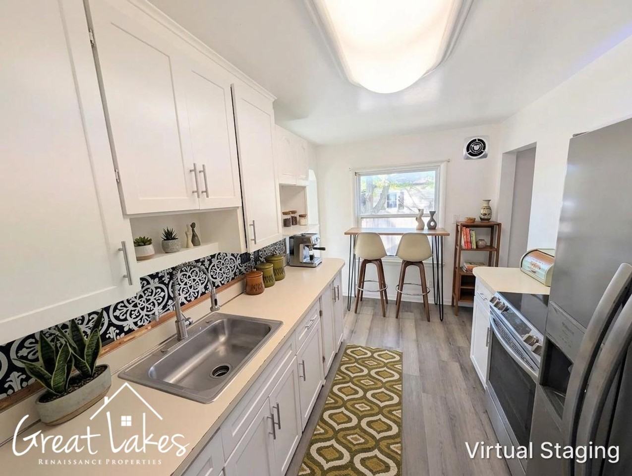 22485 David Ave - Photo 3 of 16