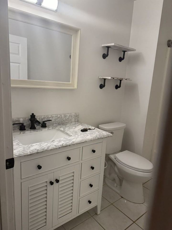 1505 Ernestine Ave - Photo 5 of 9