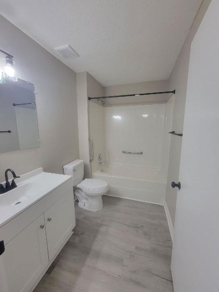 Westside Villas - Photo 7 of 8