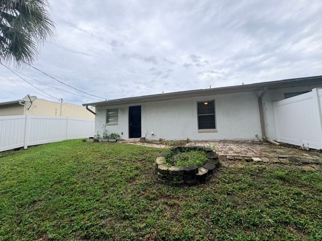 2312 Fern Palm Dr - Photo 2 of 16