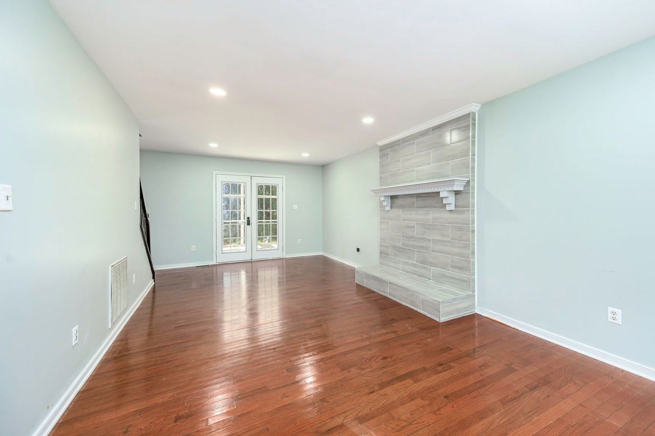 7114 Deer Thicket Dr - Photo 6 of 33