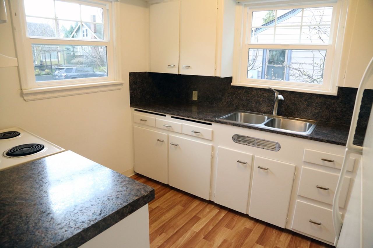 1775 Ne Saratoga St - Photo 7 of 17