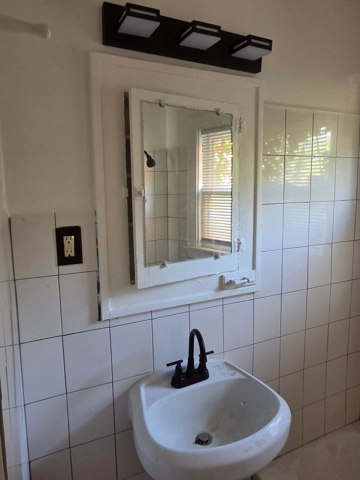 15718 Northlawn St - Photo 5 of 15