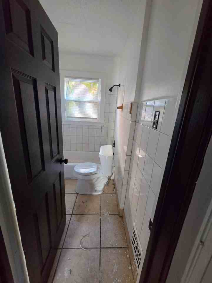 15718 Northlawn St - Photo 6 of 15