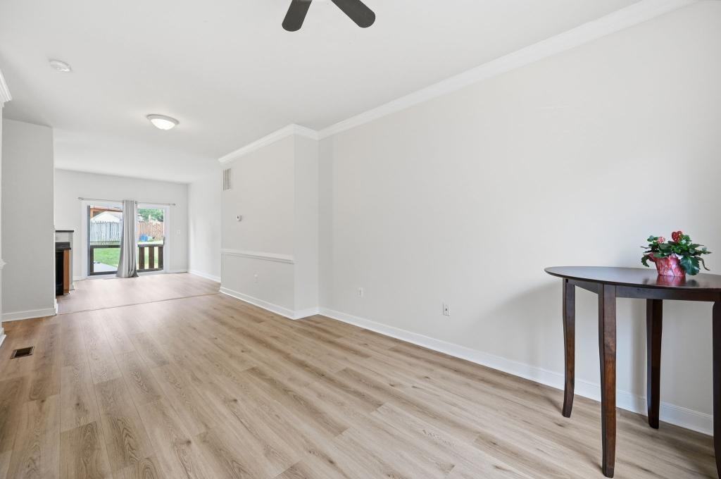 15364 Bronco Way - Photo 3 of 37