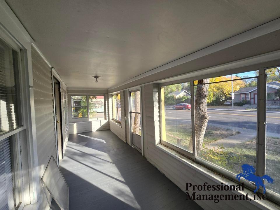 133 Grand Ave - Photo 2 of 9