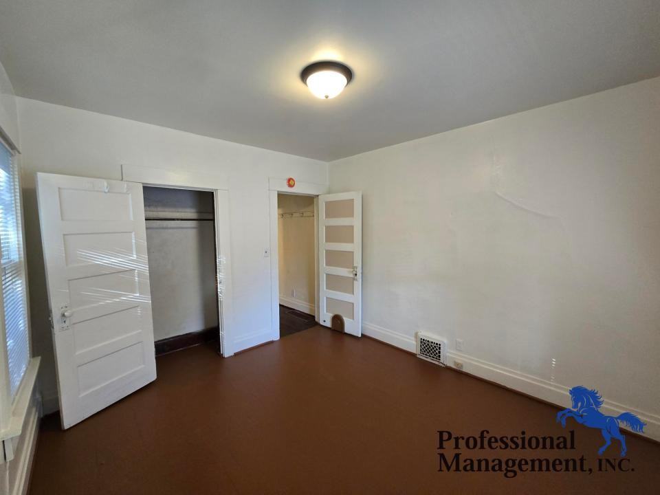 133 Grand Ave - Photo 5 of 9