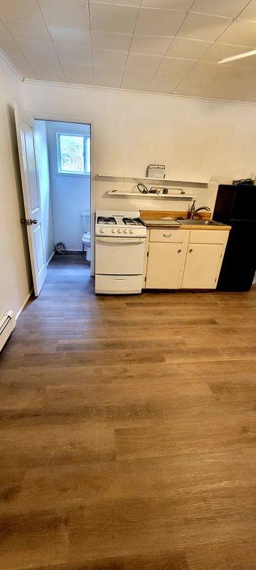 747 Mercer Rd ##1 - Photo 2 of 2