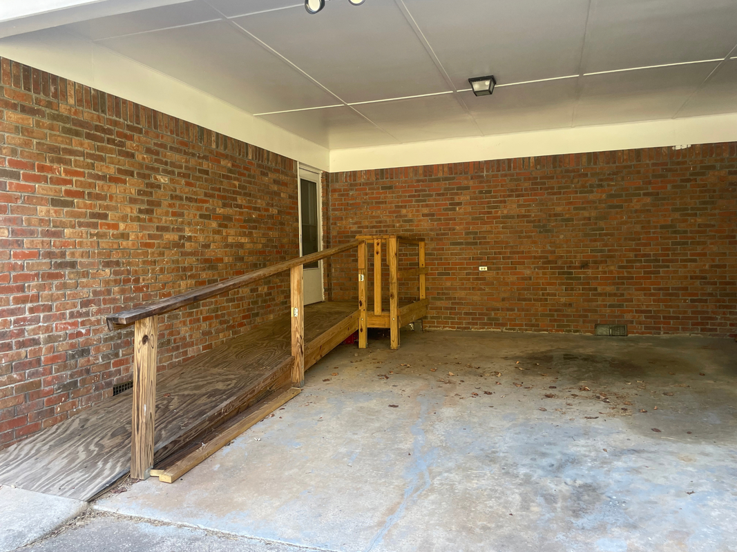 4033 Shadowbrook Pl - Photo 3 of 3