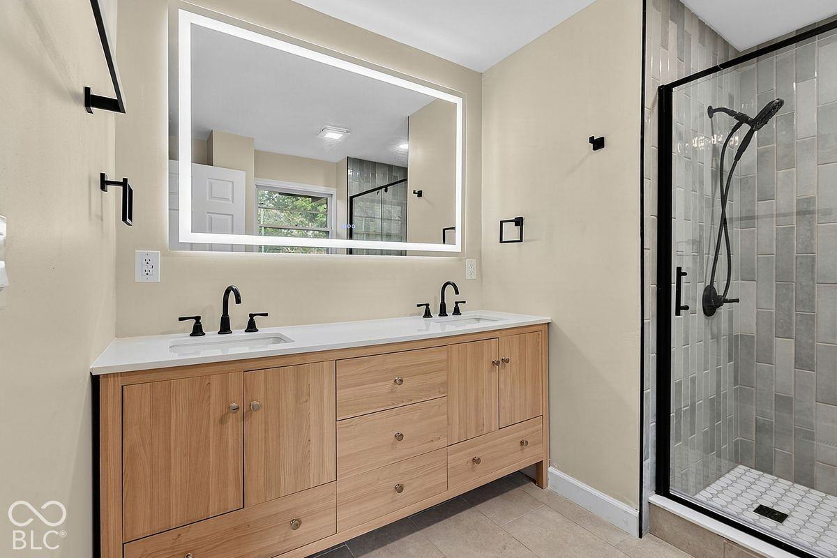 4344 Sylvan Rd - Photo 2 of 40
