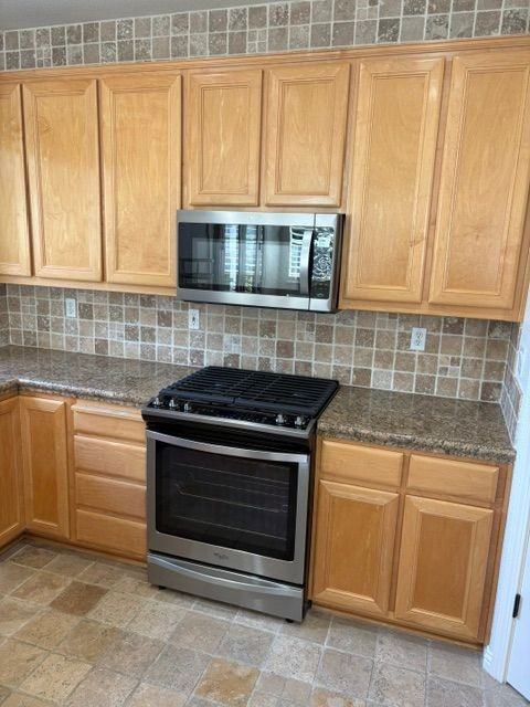715 Stewart Way - Photo 3 of 11