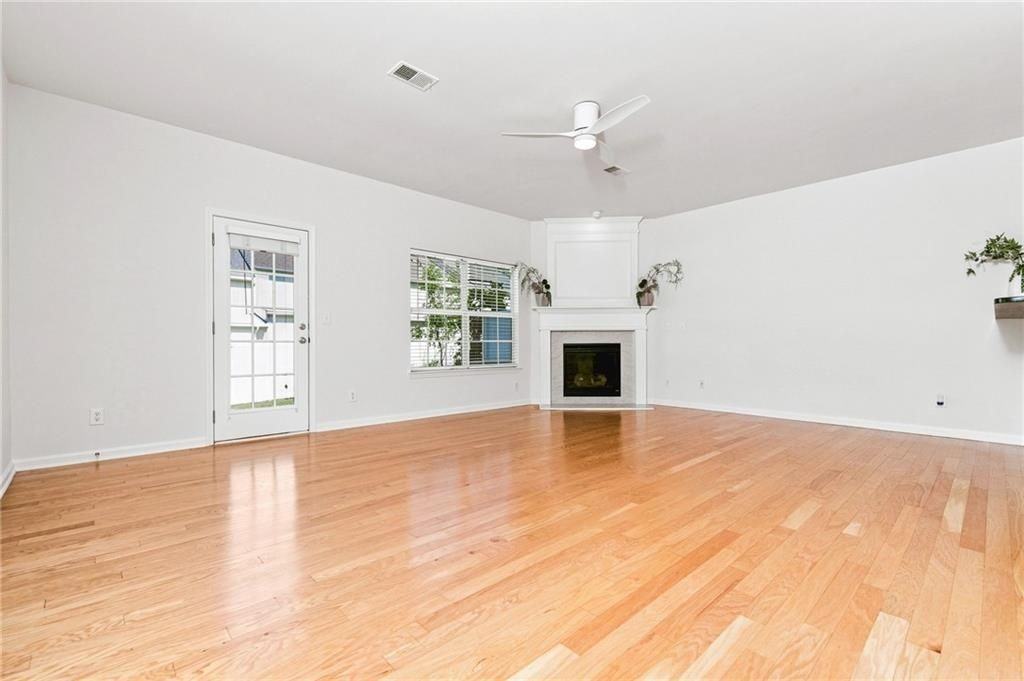 9820 Alger Trce - Photo 3 of 29