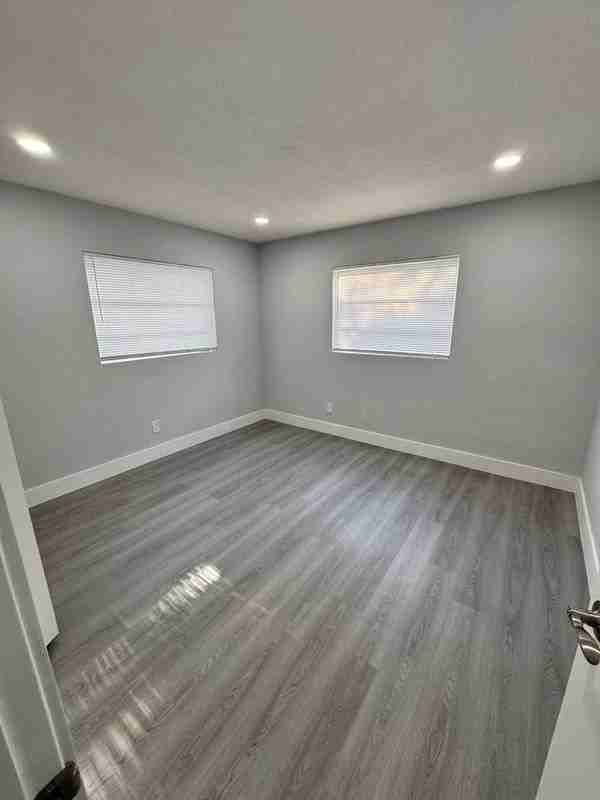 3012 Ybor St - Photo 6 of 18
