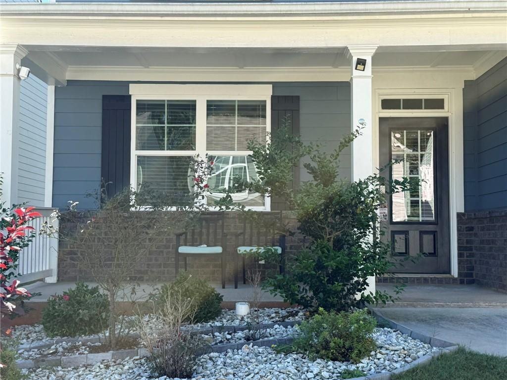 297 Barnwood Ln - Photo 3 of 50