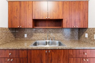 1132 Ne 15th Ave - Photo 1 of 1