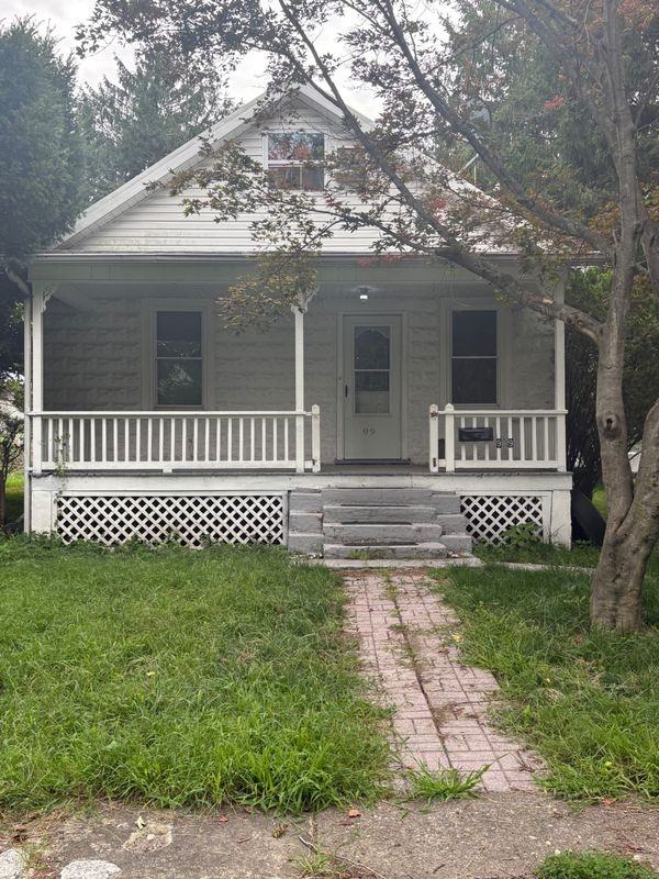99 Walnut St - Photo 2 of 10