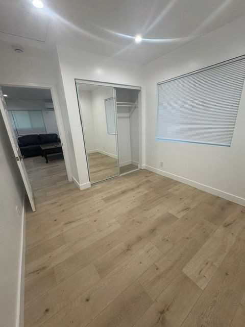 7812 Vanalden Ave - Photo 6 of 9