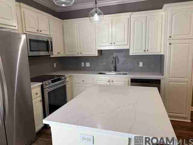 5255 Congress Blvd - Photo 3 of 16
