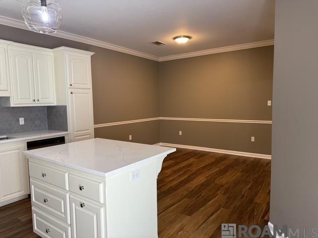 5255 Congress Blvd - Photo 4 of 16