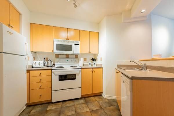 Columbia Street & Lorne Mews - Photo 4 of 18