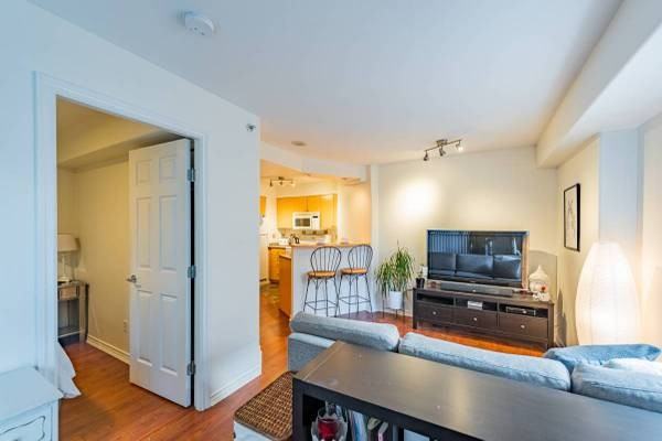 Columbia Street & Lorne Mews - Photo 7 of 18