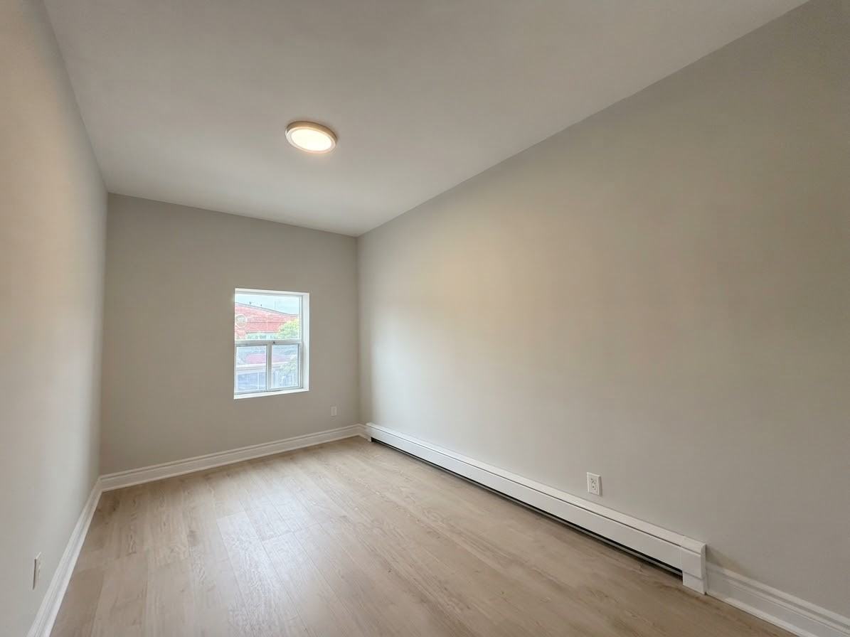 1225 Bloor St W #8 - Photo 6 of 14