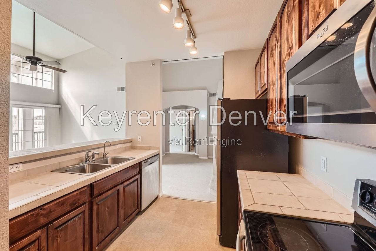 9481 E Mansfield Ave #305 - Photo 5 of 12