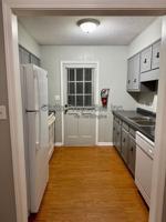 featured image of 1975 Darby Dr #E5