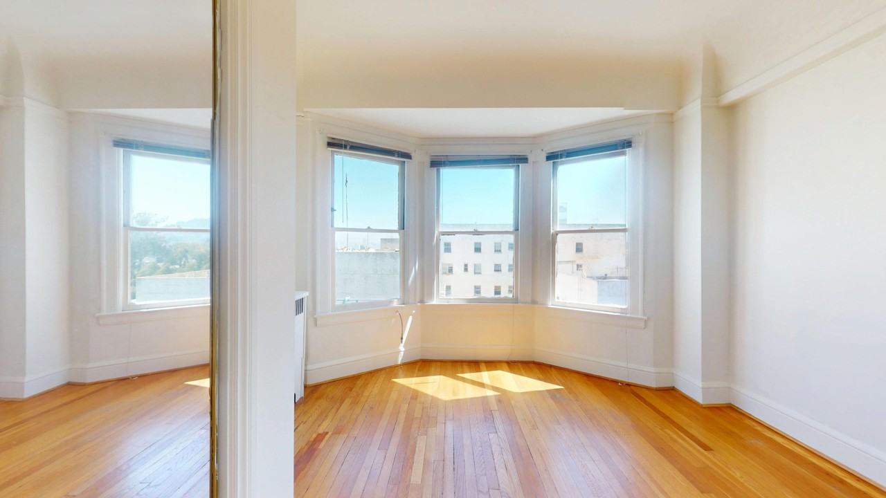 500 Stanyan Street - Photo 2 of 26