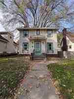 featured image of 3331 Newton Ave N
