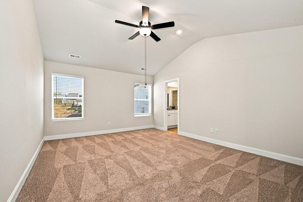 6606 Fairford Dr - Photo 7 of 17