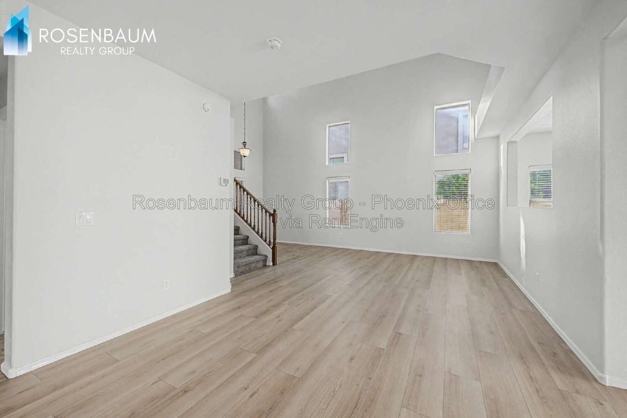 1739 N St Francis Pl - Photo 2 of 37
